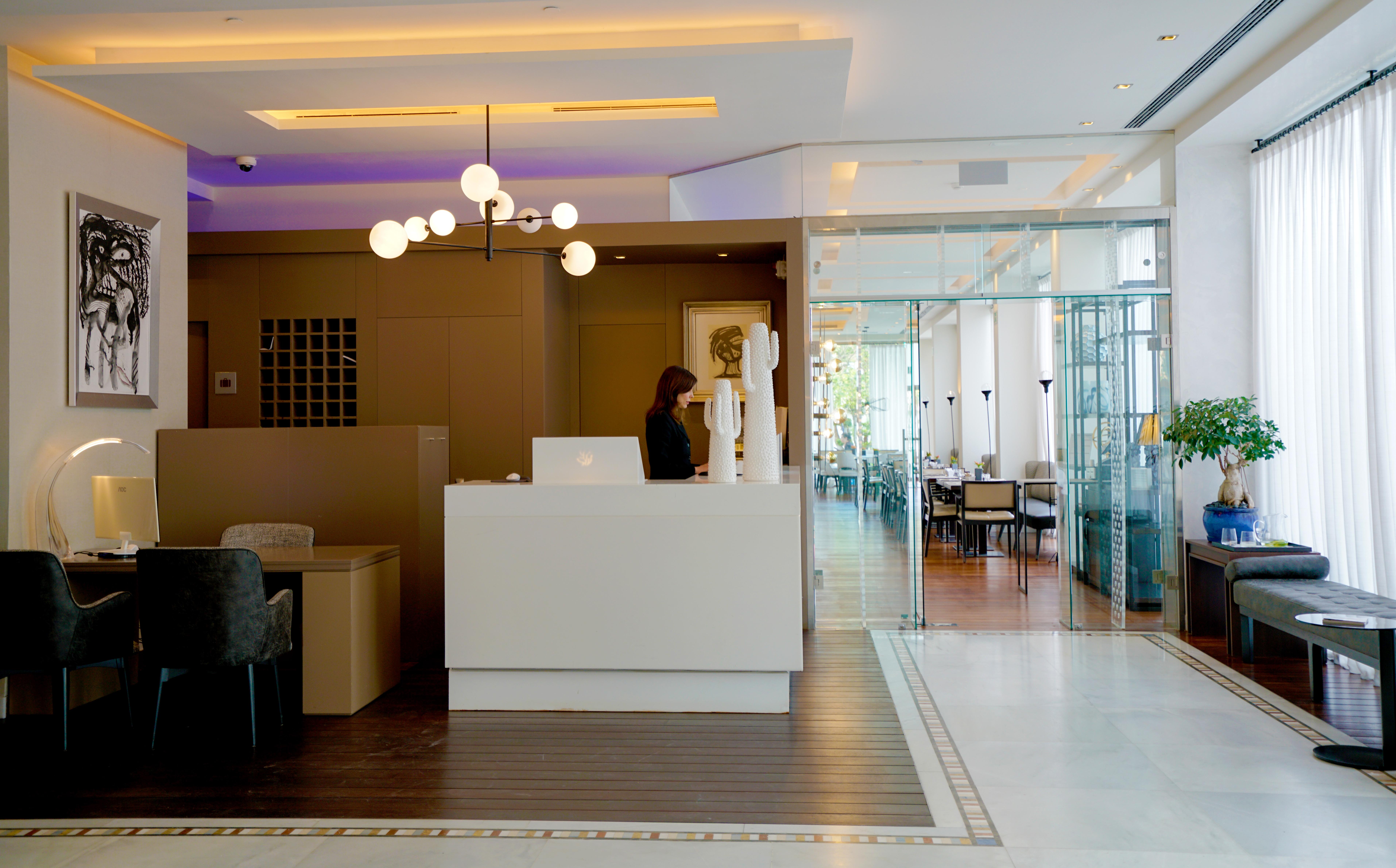 Hotel Avenida Sofia And Sitges