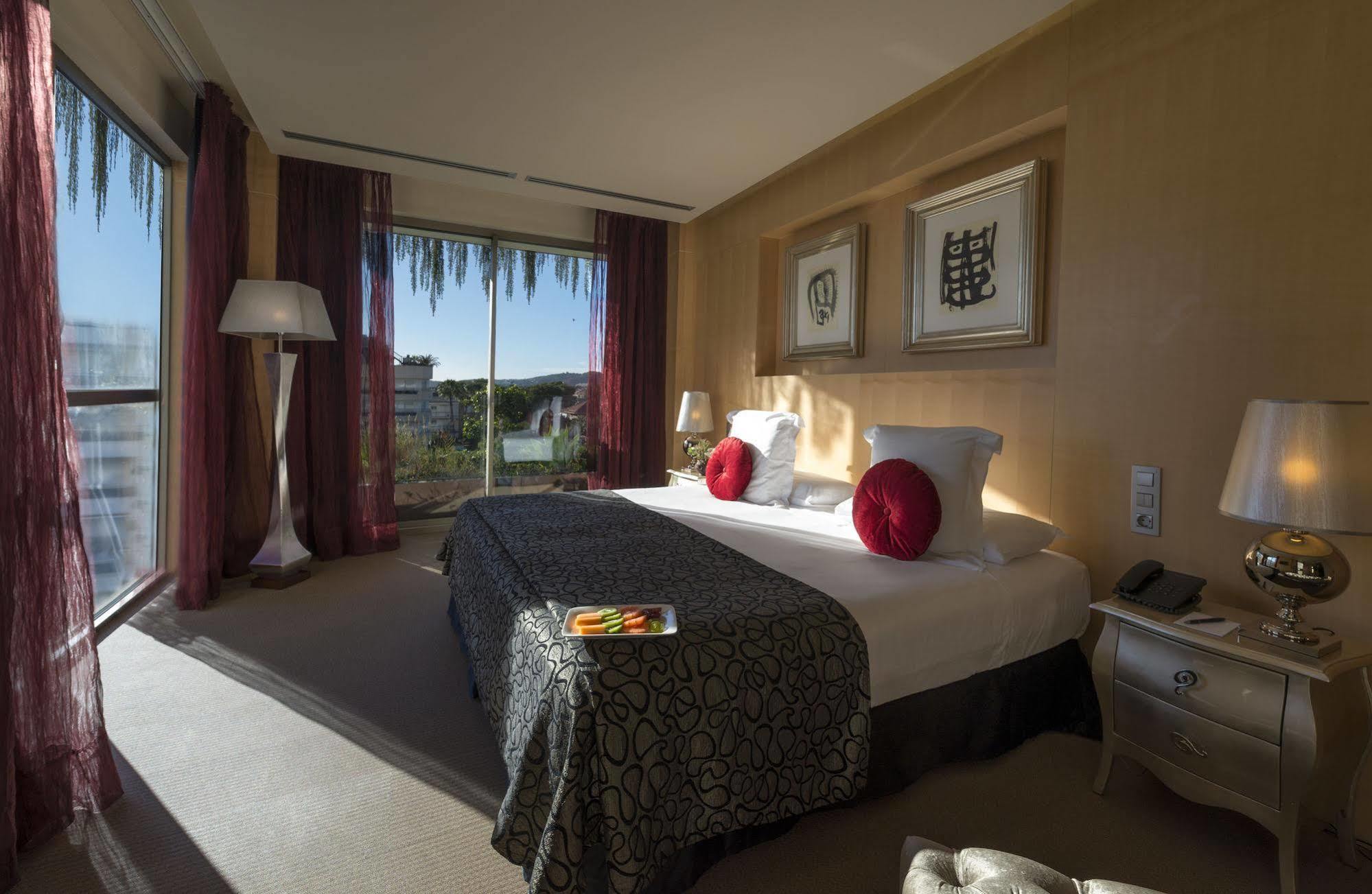 Avenida Sofia And Hotel 4*